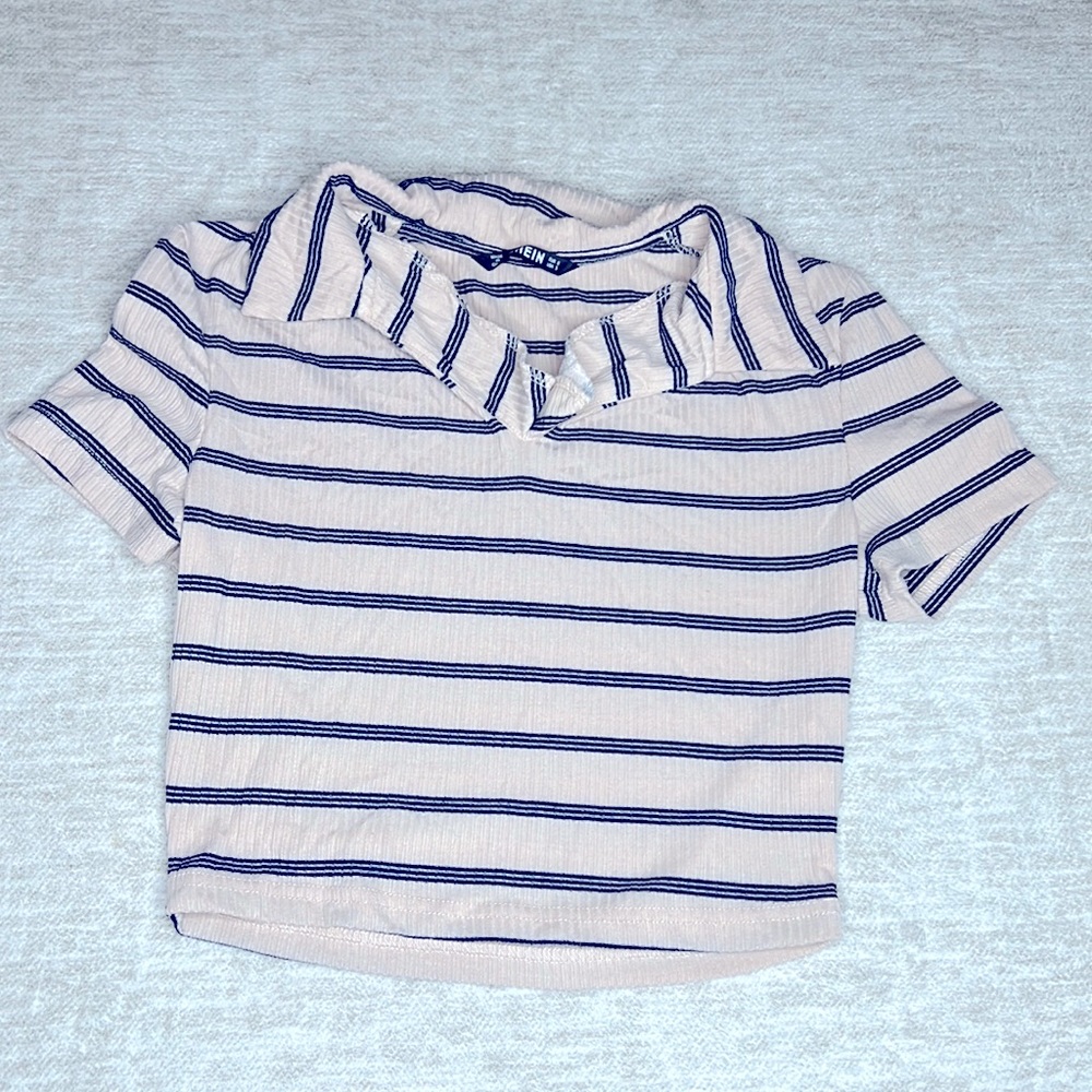 Striped collar crop top